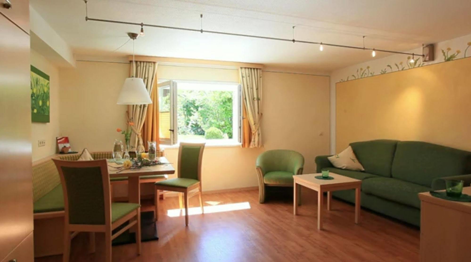 Residenz Theresa Söll Kültér fotó